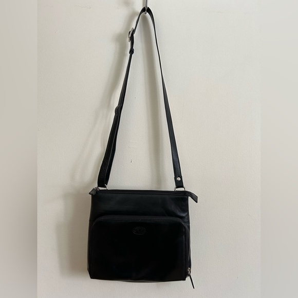 Criale purse - Picture 1 of 4